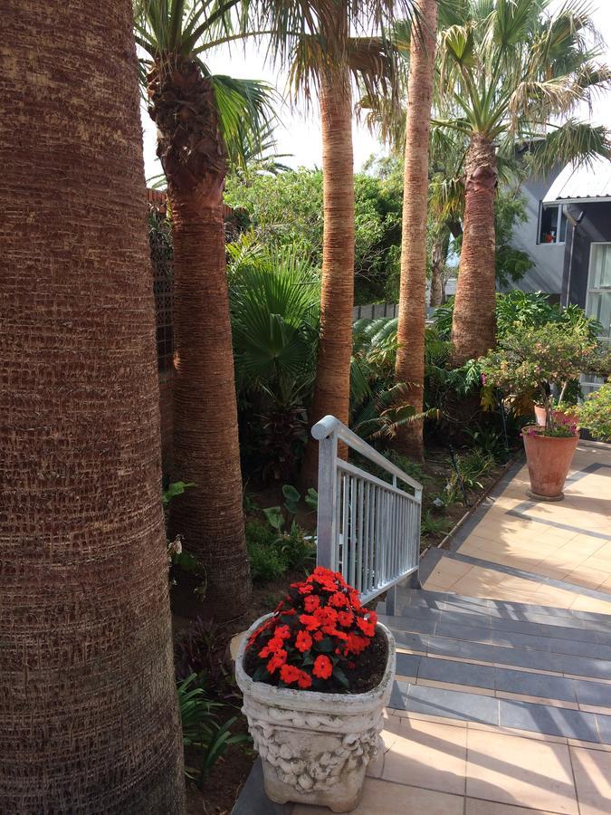 Whispering Palms Apartment Port Elizabeth Exterior photo