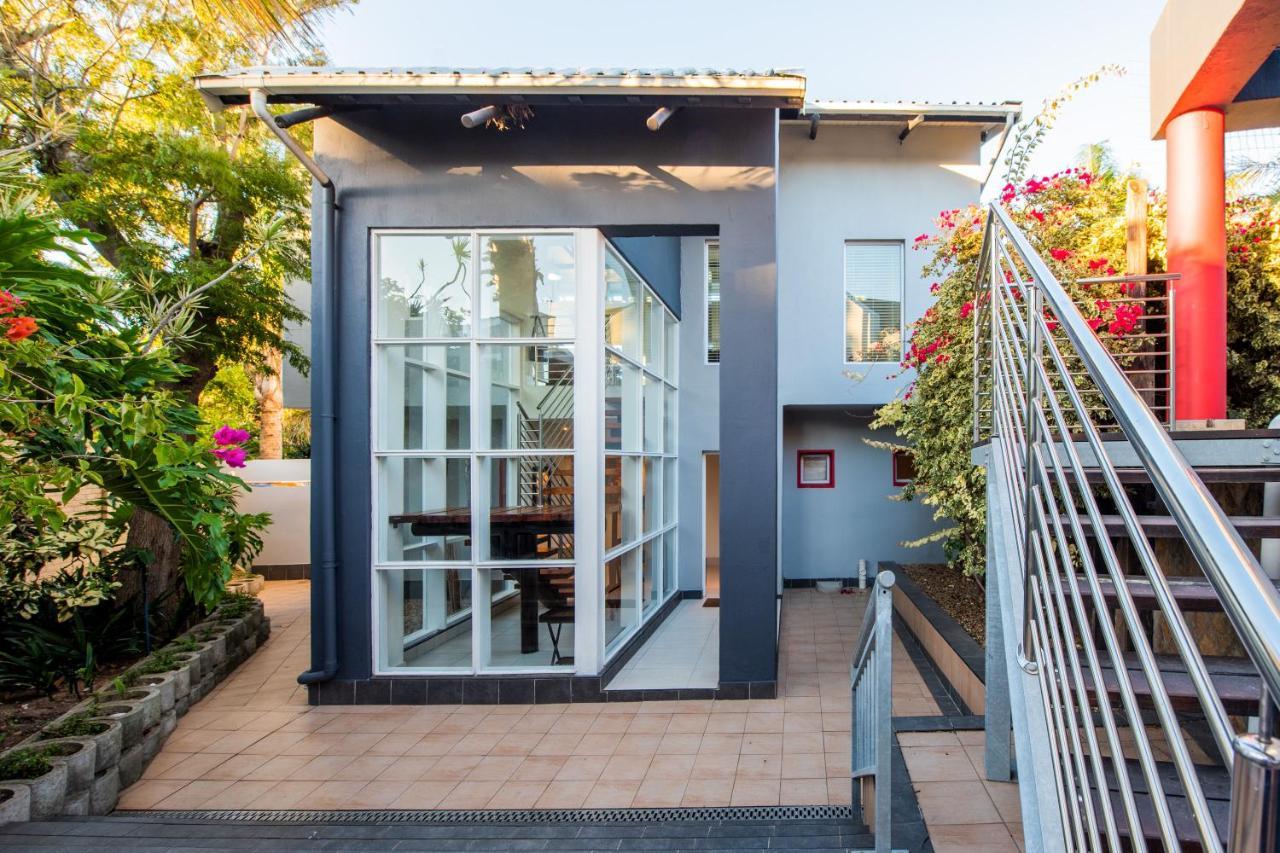Whispering Palms Apartment Port Elizabeth Exterior photo